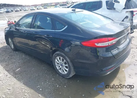 2017 Ford Fusion S z USA, uszkodzony, nr VIN 3FA6P0G78HR211988